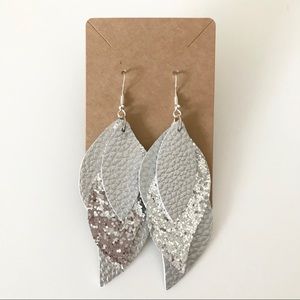 ⭐️4/$10⭐️ Layered Glitter Leaf Drop Earrings